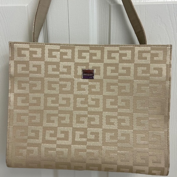Sale! Rare Givenchy 4G Logo Monogram Beige Shoulder Bag - Picture 2 of 16